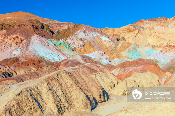 美国加利福尼亚州死亡谷国家公园彩色艺术家调色板的壮丽景色