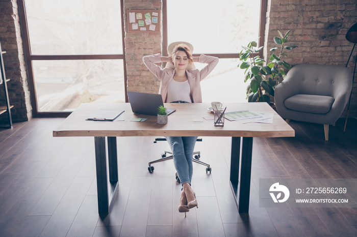 Portrait of her she nice attractive dreamy confident successful lady entrepreneur sitting in chair r