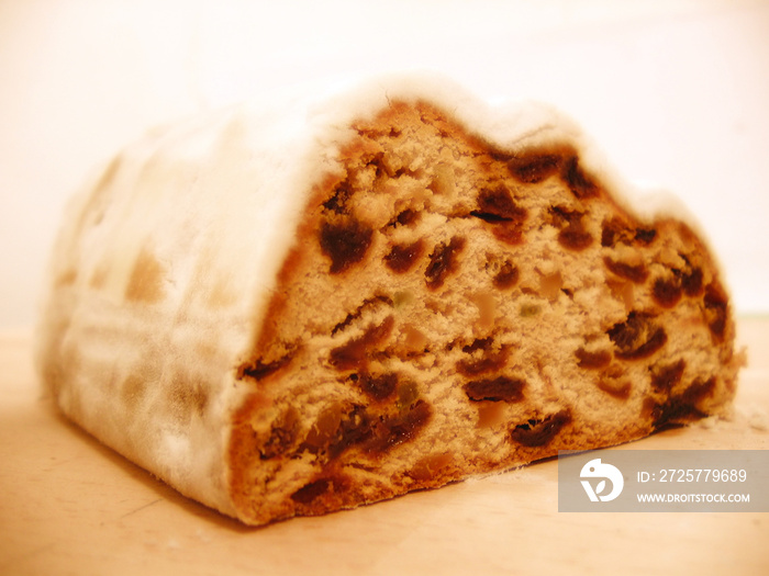 weihnachtsstollen