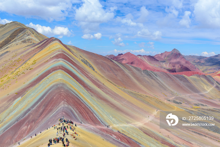 Vinicunca，又名彩虹山，位于秘鲁库斯科附近
