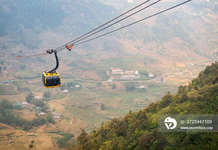 Cable car carrying passengers to Fansipan (3,143 m) mountain the highest mountains peak in Vietnam. 