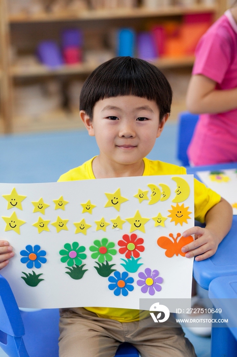 幼儿园儿童展示手工儿童画