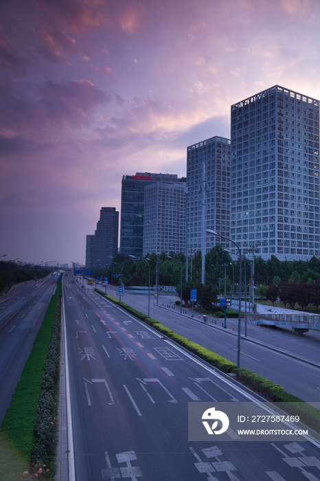 CBD道路夜景