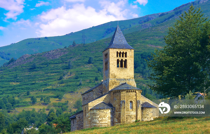 Eglise romane dAxiat, Ariège