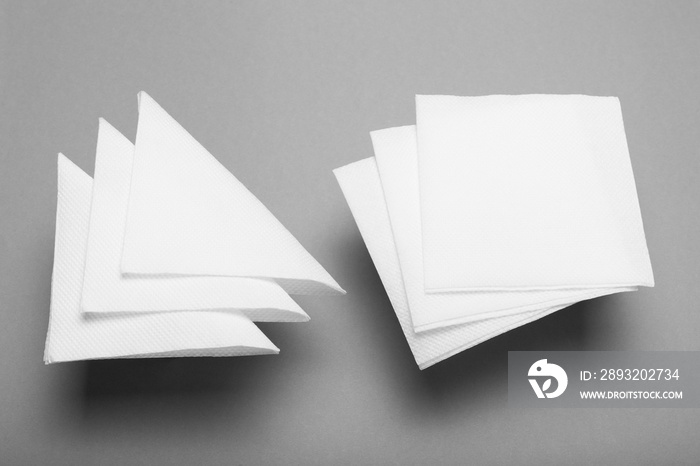 白色空白餐厅餐巾纸模型。用于标识的纸表面，设计。