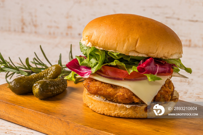 フライトチキン(タツタ)バーガー Fried chicken burger