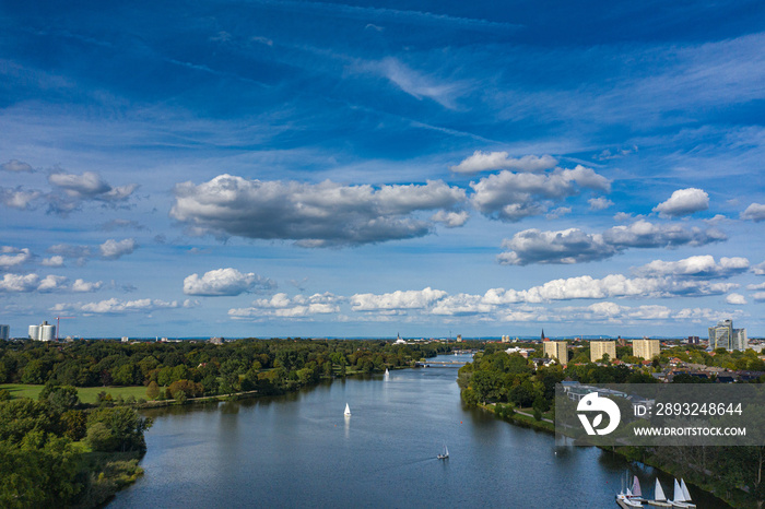 Blick von oben auf den Aasee in Münster/Deutschland