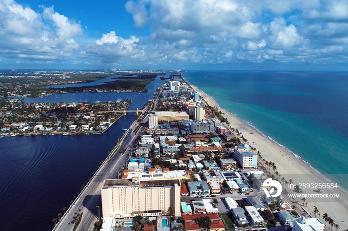 美国迈阿密好莱坞海滩鸟瞰图。绝佳景观。度假旅行。旅行目的地