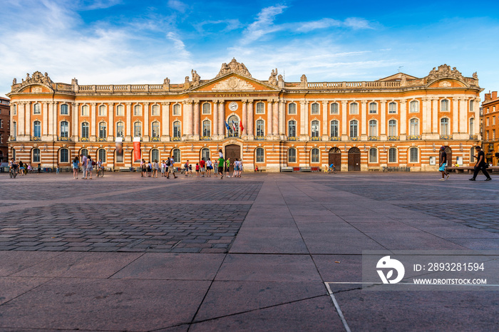 Le Capitole à Toulouse en Midi-Pyrénées, Occitanie en France