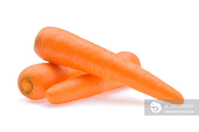 ่Carrot isolated on white