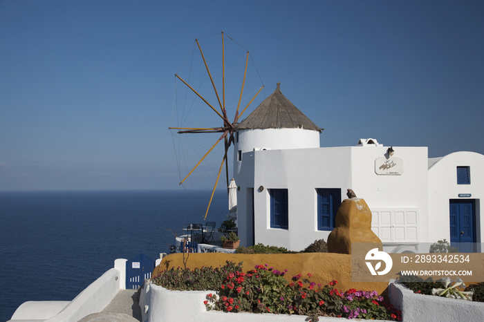 Greece, Cyclades, Santorini, Oia, windmill