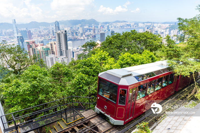 山顶有轨电车与香港城市天际线