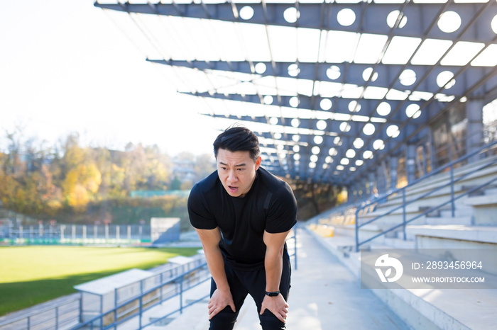 Asian athlete has severe shortness of breath after training, breathes fast heartbeat, after running 