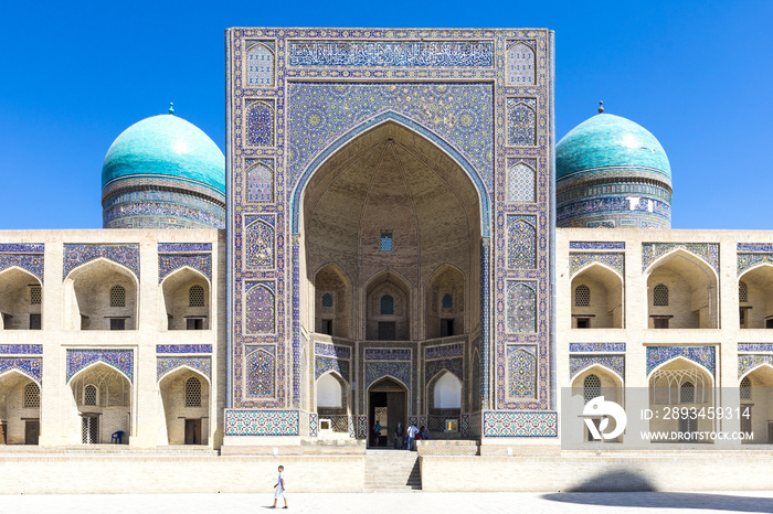 乌兹别克斯坦布哈拉的Mir-i-Arab宗教学校（Miri Arab Madrasah）