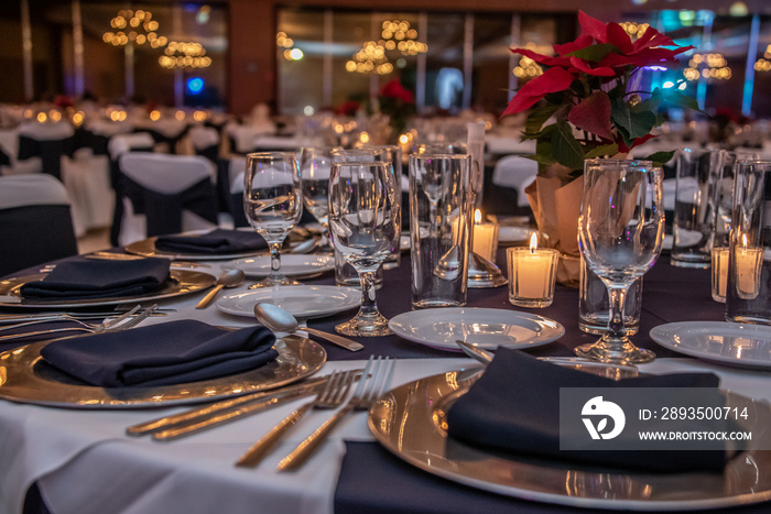 mesa para celebración de cena de navidad y fin de año en salon de fiestas