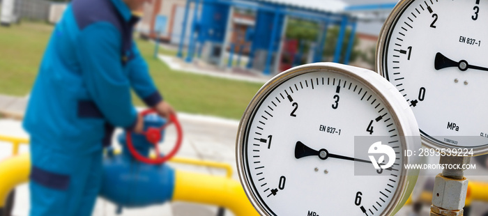 油气生产过程中用于监测条件的压力表