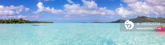 南太平洋热带岛屿波拉美丽清澈的绿松石海水全景