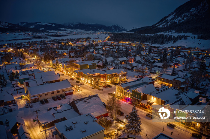 科罗拉多州Crested Butte滑雪场小镇鸟瞰图