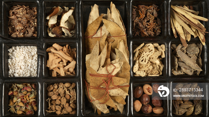 Various Chinese herbs