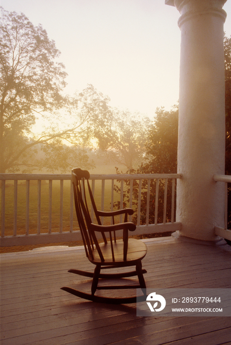 USA, Louisiana, balcony of Chretien Point Plantation at sunset