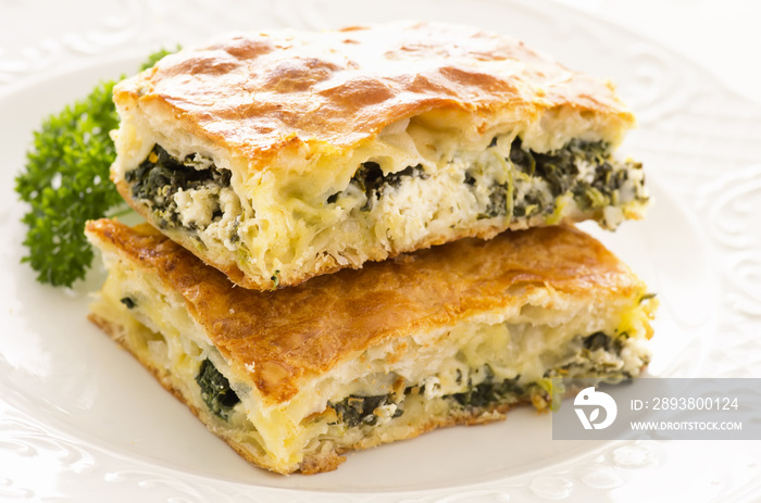 börek mit Feta und spinat