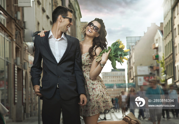 Happy young people wearing sunglasses