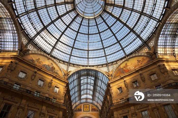 意大利米兰维多利亚二世拱廊(Galleria Vittorio Emanuele II)