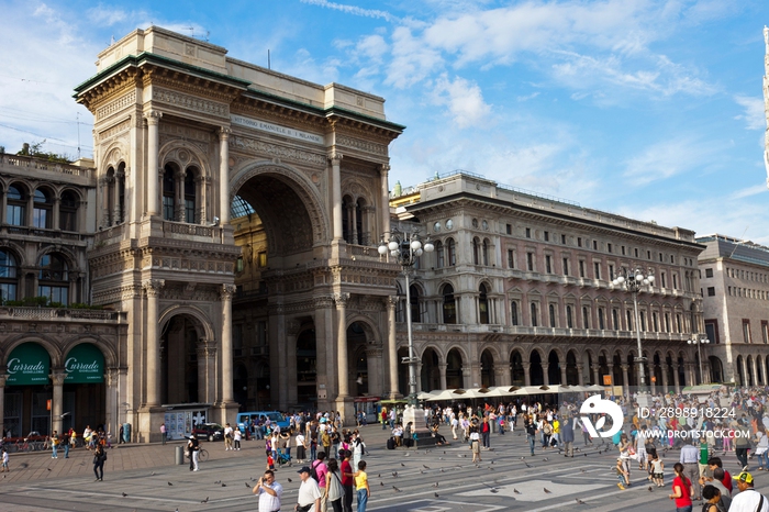 意大利米兰大教堂(Duomo & Piazza del Duomo)