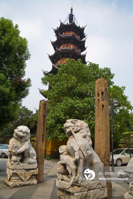 上海,龙华寺