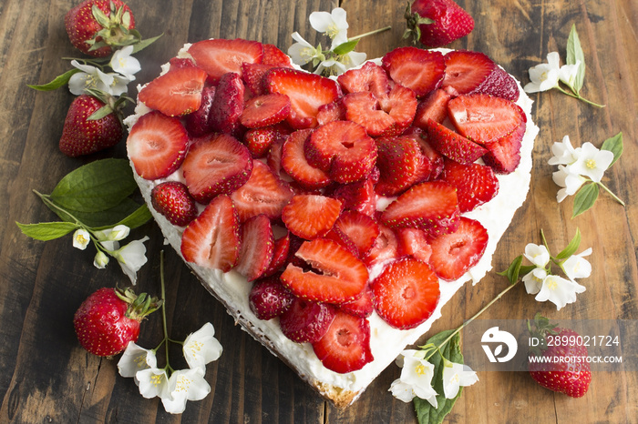 Heart Cheesecake with Strawberries