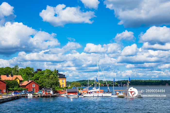 Schärengarten an der schwedischen Ostseeküste vor Stockholm