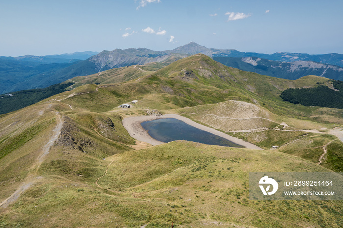 Lago Scaffaiolo e Rifugio Duca degli Abruzzi