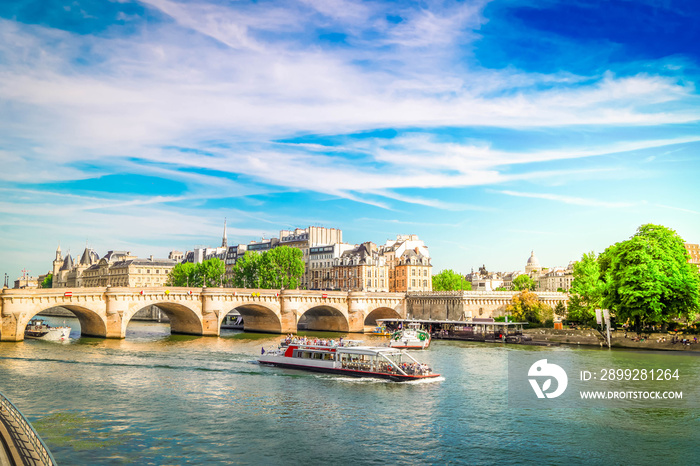 Pont des Arts, Paris, France