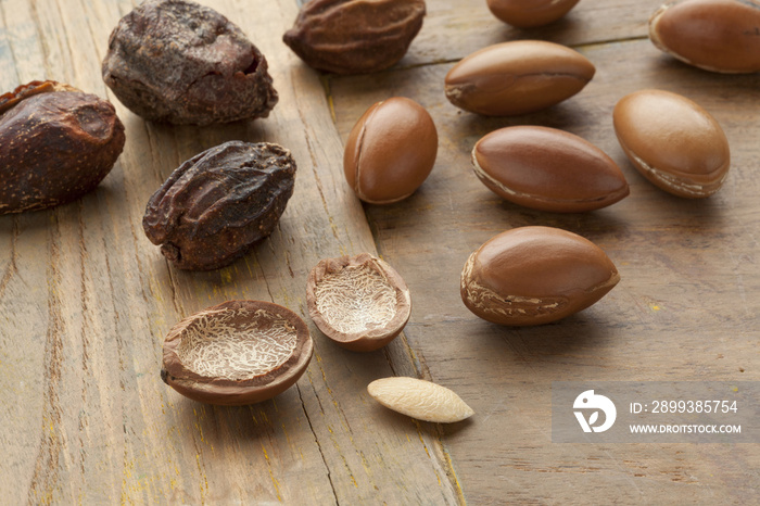 Argan nuts