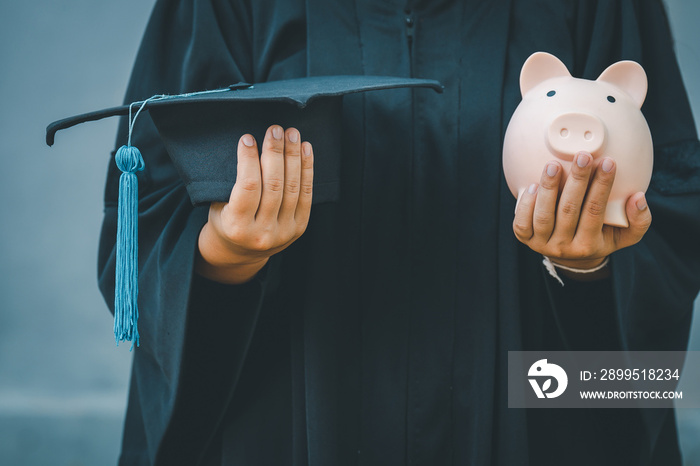 piggy bank With Graduation Cap Money saving concept.