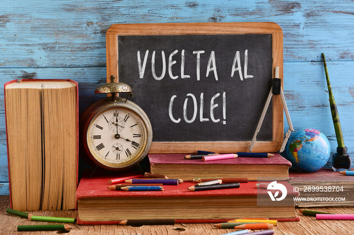 text vuelta al cole, back to school in spanish