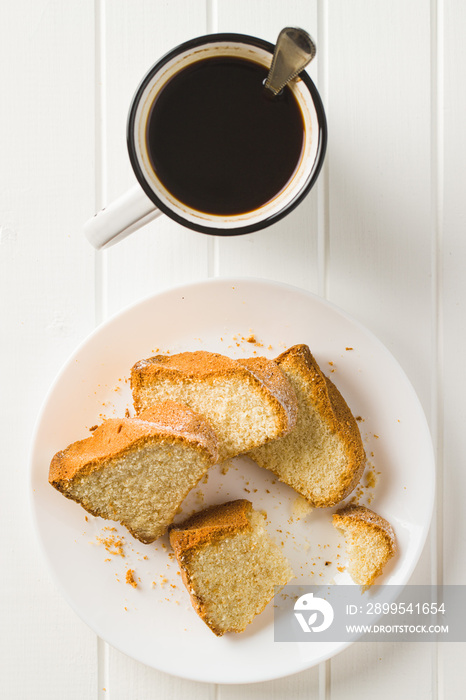 Sweet bundt cake.