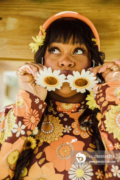 closeup of a plus size Black woman looking up