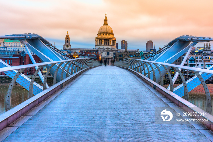 St. Pauls cathedral, London, UK