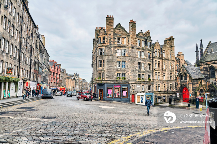 Edinburgh, View of the city, several monuments and the Castle,