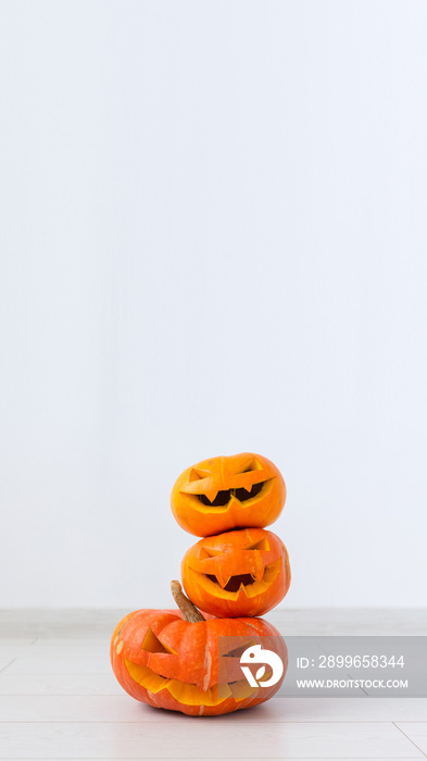 Banner Halloween pumpkins instagram stories. Funny Jack OLantern on the light room