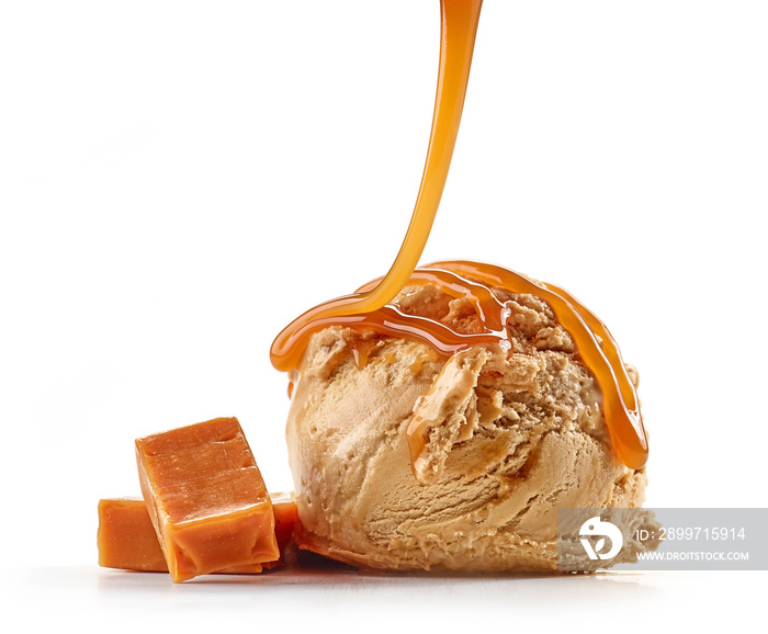 caramel ice cream with caramel sauce