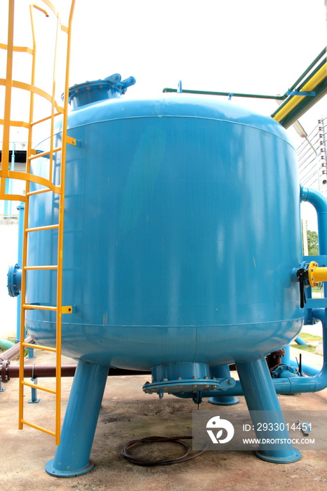 blue pressure sand filter tank