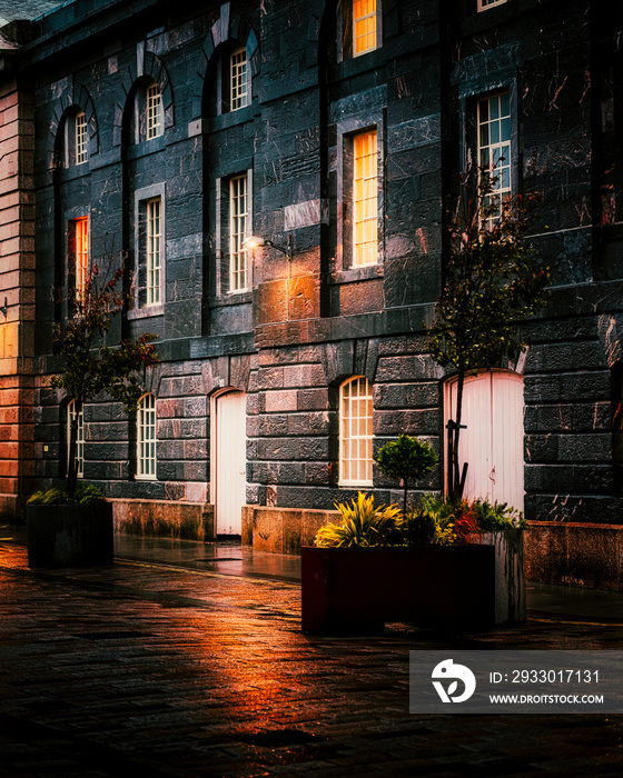 houses at night