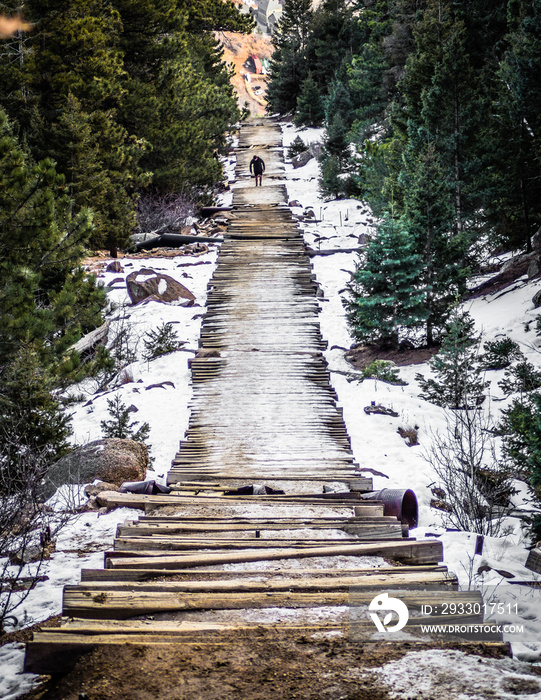 A very steep incline to the top of the summit in winter.