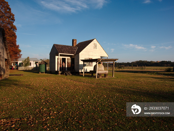 A cabin at LSU Rural Life Museum, an outdoor museum of Louisiana history, Baton Rouge, Louisiana, USA