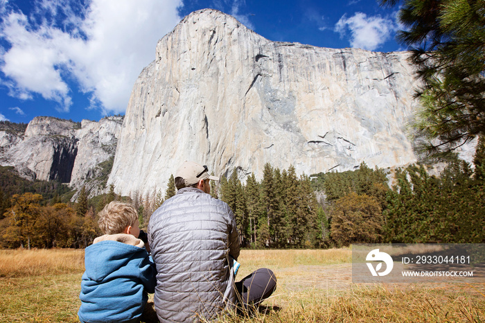 family in yosemite national park