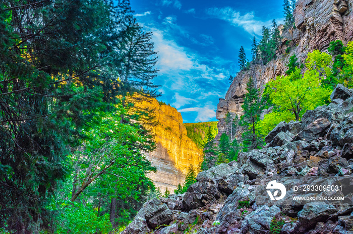 Beautiful Sunset Hike to Hanging Lake in Glenwood Springs, Colorado