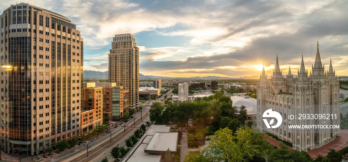 Panorama view of Salt lake City at sunset