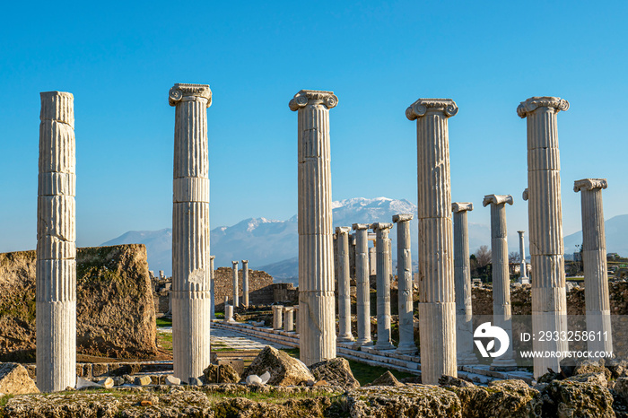 Laodikeia is one of the important archaeological remains for the region along with Hierapolis (Pamuk